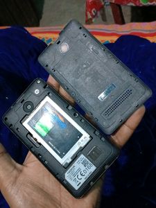 Nokia 210