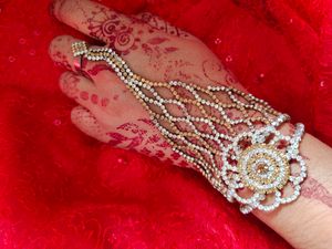 diamond cut style flower bracelet