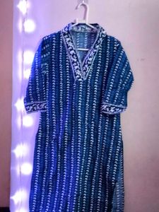Blue & White Printed Kurta
