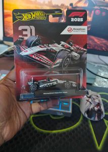 Hot Wheels Premium 2025 F1 - Imported