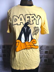 BOGO🎁Buy One Get 1 Free🎁Daffy Duck Graphic Tee