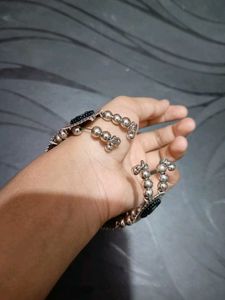 Stylish Black Stone Bangle