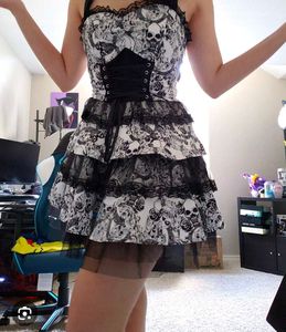 HEART SHAPED GOTHIC DRESS