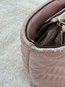 Guess Hand Purse