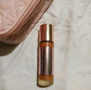Revolution Conceal And Define Foundation