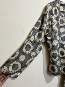 Stylish Tie-Front Blouse