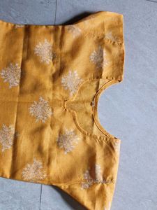 Med Size Kurti Gold Colour Cotton
