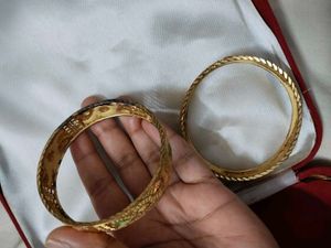 2 Bangles Kade
