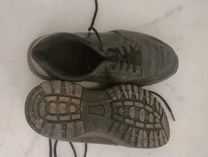 SCHOOL SHOES (NEW TYPE)(NEGOTIABLE)