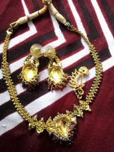 Vintage Set Of Nosepin, Earings &amp; Necklace