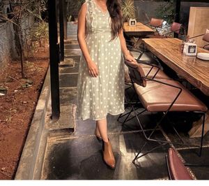 Chic Polka Dot Midi Dress