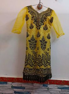 Beautiful Yellow Kurta - Excellent Condition