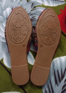 Price Drop😳Totally new Jutti