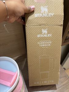 Stanley Hello Kitty Tumbler