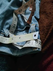 H&amp;M Stretchable Jeans