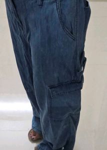 Cargo Jeans