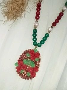 Beaded Floral Necklace