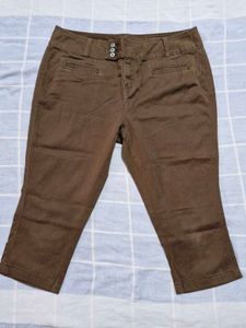 Women's brown capri