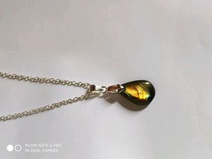 LABRADORITE tiny drop pendant 😍
