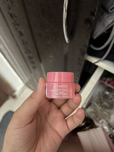 HUDA BEAUTY NAUGHTY NUDES with laneige lip mask