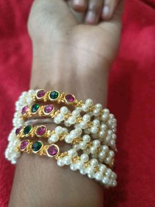 Moti Bangles
