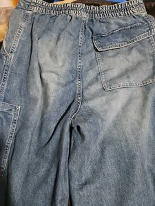 Wide Leg Cargo Jeans