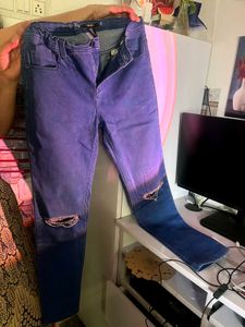Forever 21 Branded ripped Jeans