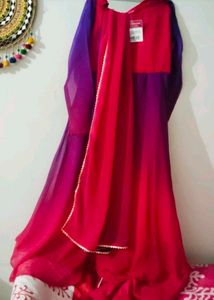 Gosriki women&#39;s georgette anarkali kurta set with