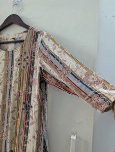 Elegant Striped Floral Kurta