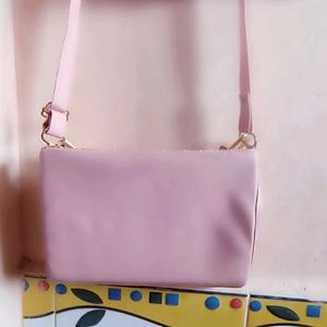 Beautiful Pink 🩷 Glitter Sling Bag