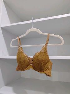 Vera Wang Lace Detail Bra