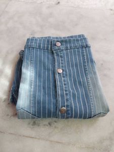 Stylish Feminine Denime Jacket