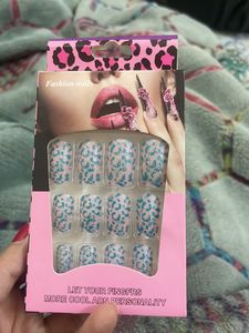 Leopard Print Pink Fashion Nails