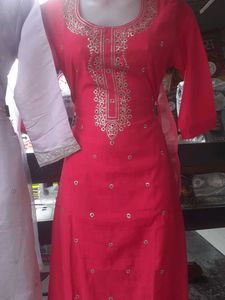 Elegant Red Embroidered Kurta