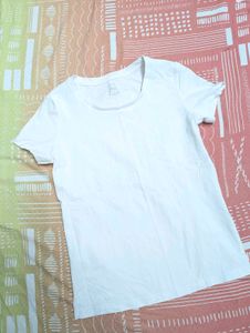 White Tshirt