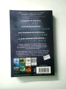 Shatter Me by Tahereh Mafi