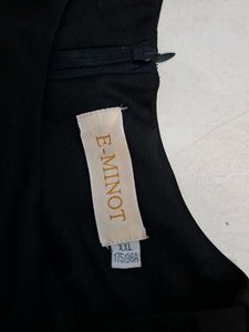 Elegant Black Dress