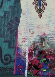 Beautiful Floral Printed Kurti