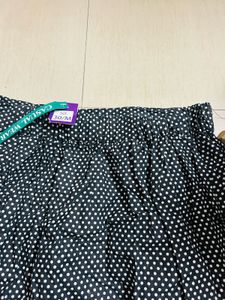 Polka Dot Chic Midi Skirt 🖤🤍