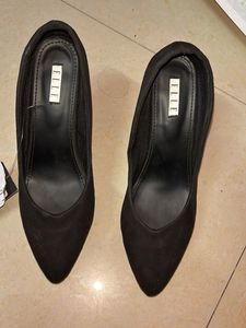 ELLE Black Heels