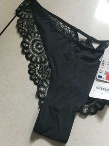 XL Black Lace Trim 🩲 (flame)