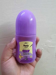 Plum BodyLovin' Vanilla Deodorant