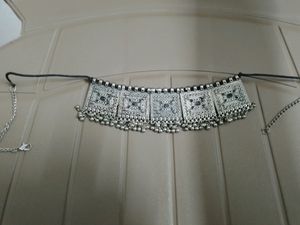 Oxidized Chocker With Black Beeds
