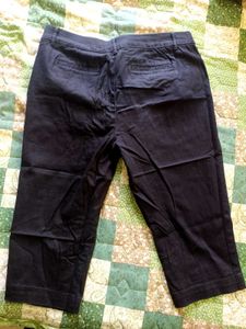 Black Cropped Pants capri