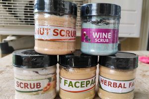 Skincare Set - Scrub &amp; Face pack combo