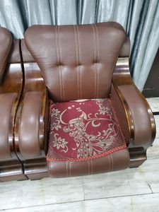Sofa Set 3+1+1 With Tears In The Main Sof