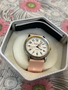 Giftable PINDOW watch