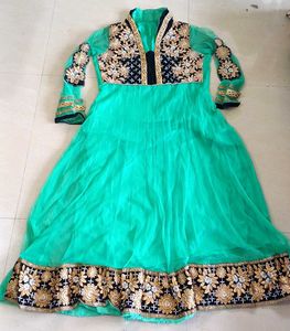 Traditional Kurta Set With Dupatta