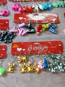 Excellent 144 Pieces Keychains At Best Price..