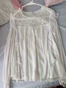 Elegant White Lace Top